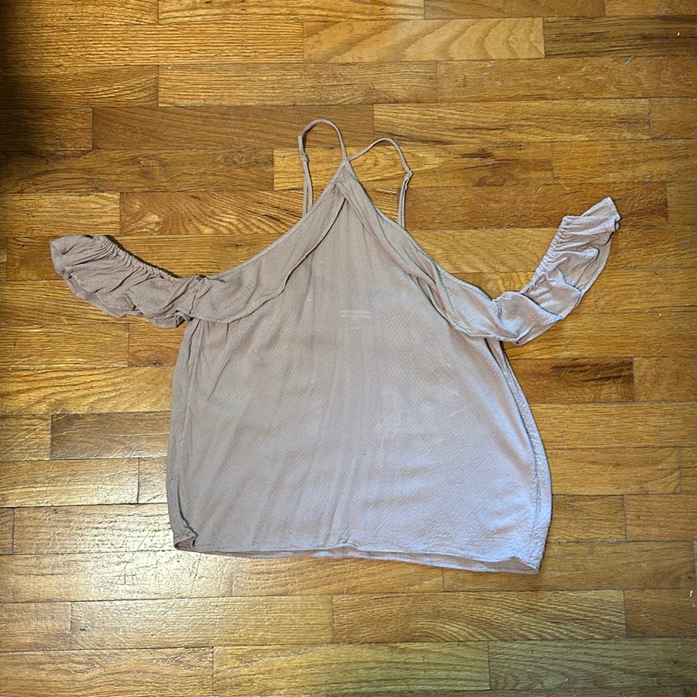 American Eagle, outfitters, high neck, medium dusty pink blouse, flutter sleeves